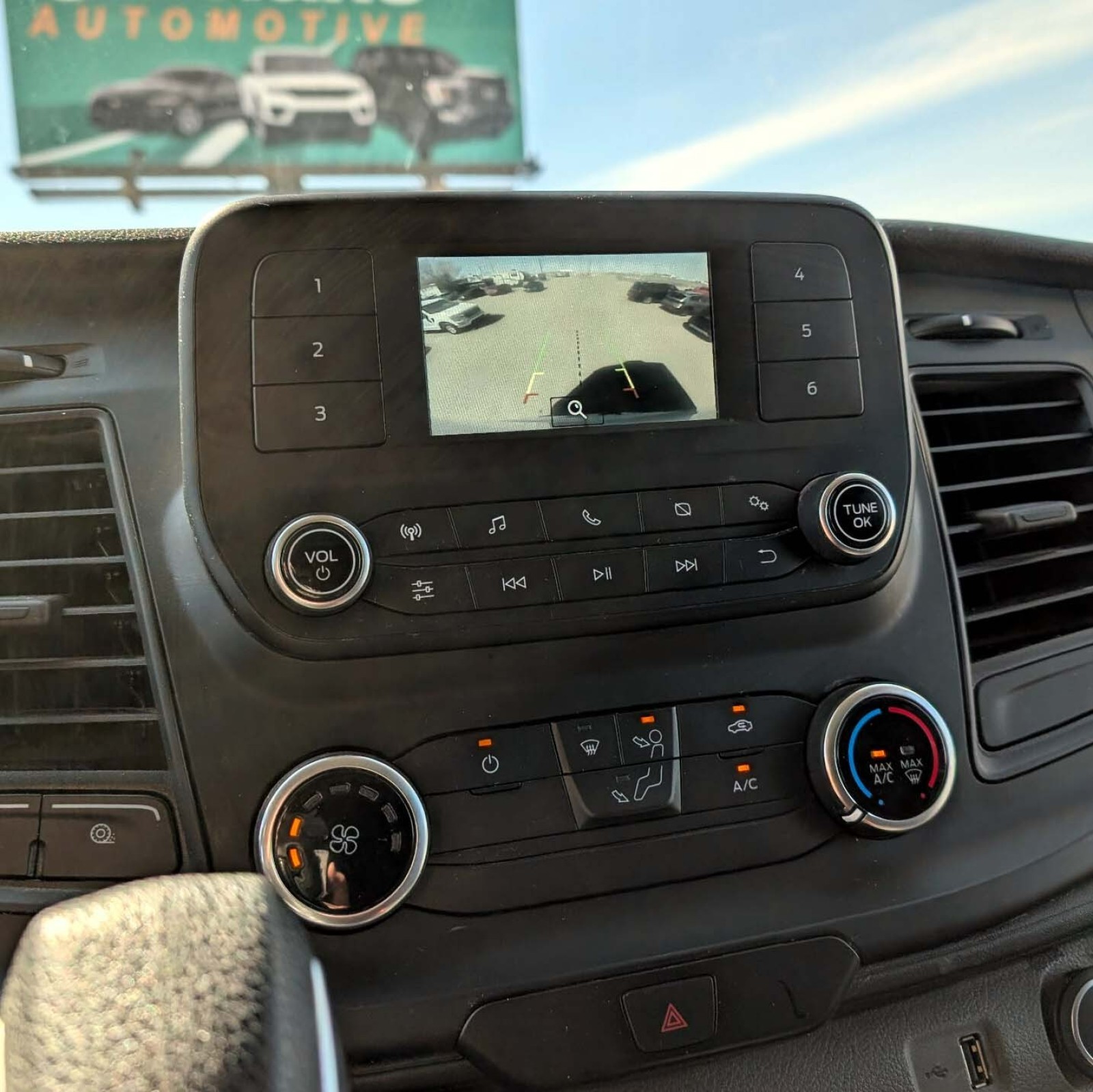 2023 Ford Transit Cargo Van — photo 15