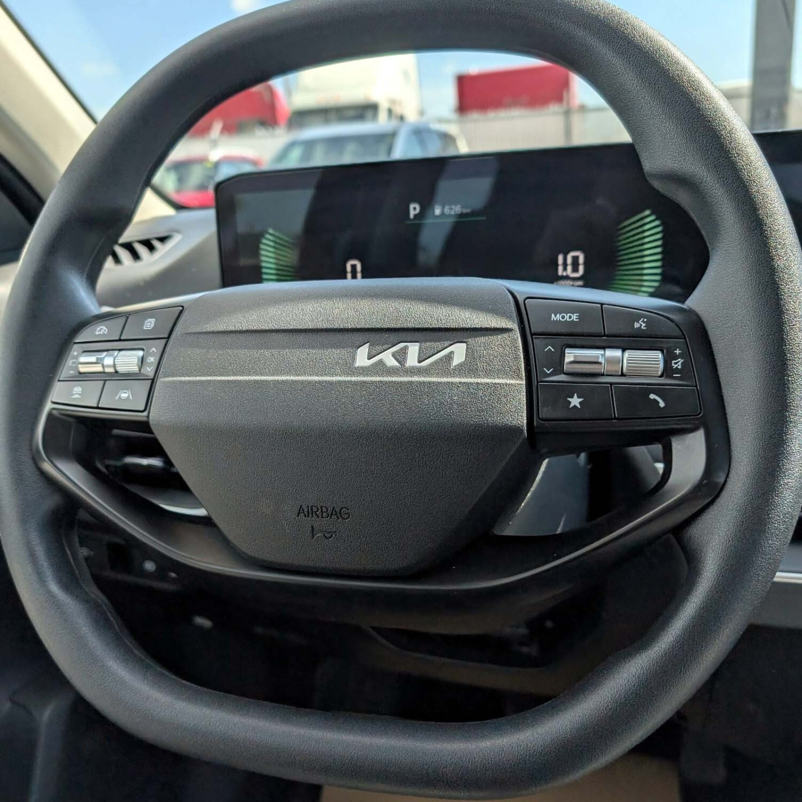 2025 Kia K4 — photo 17