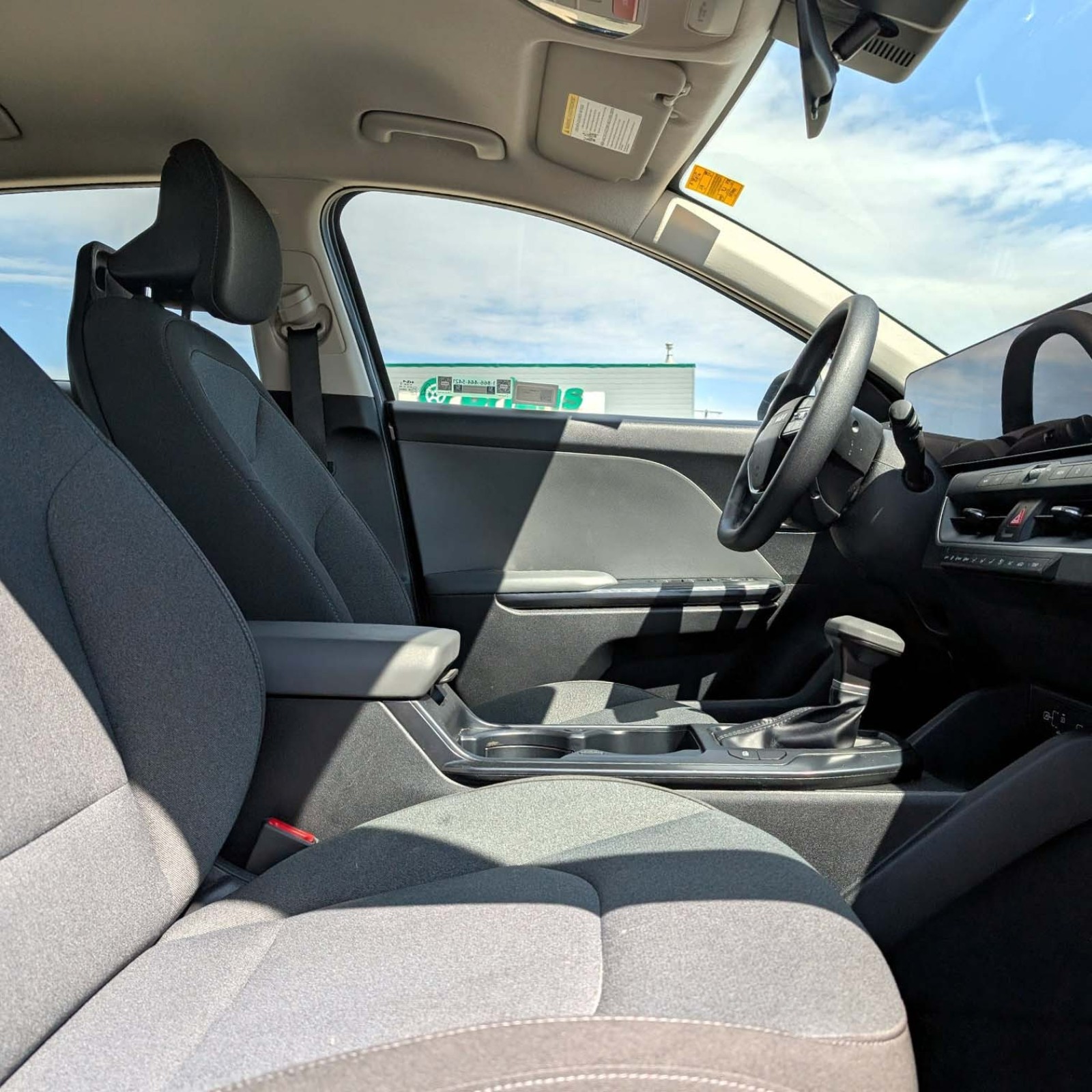 2025 Kia K4 — photo 10