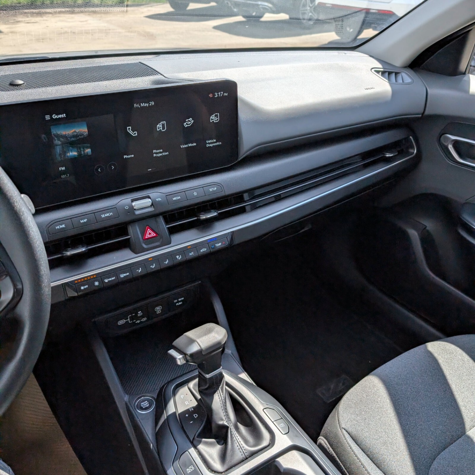 2025 Kia K4 — photo 18