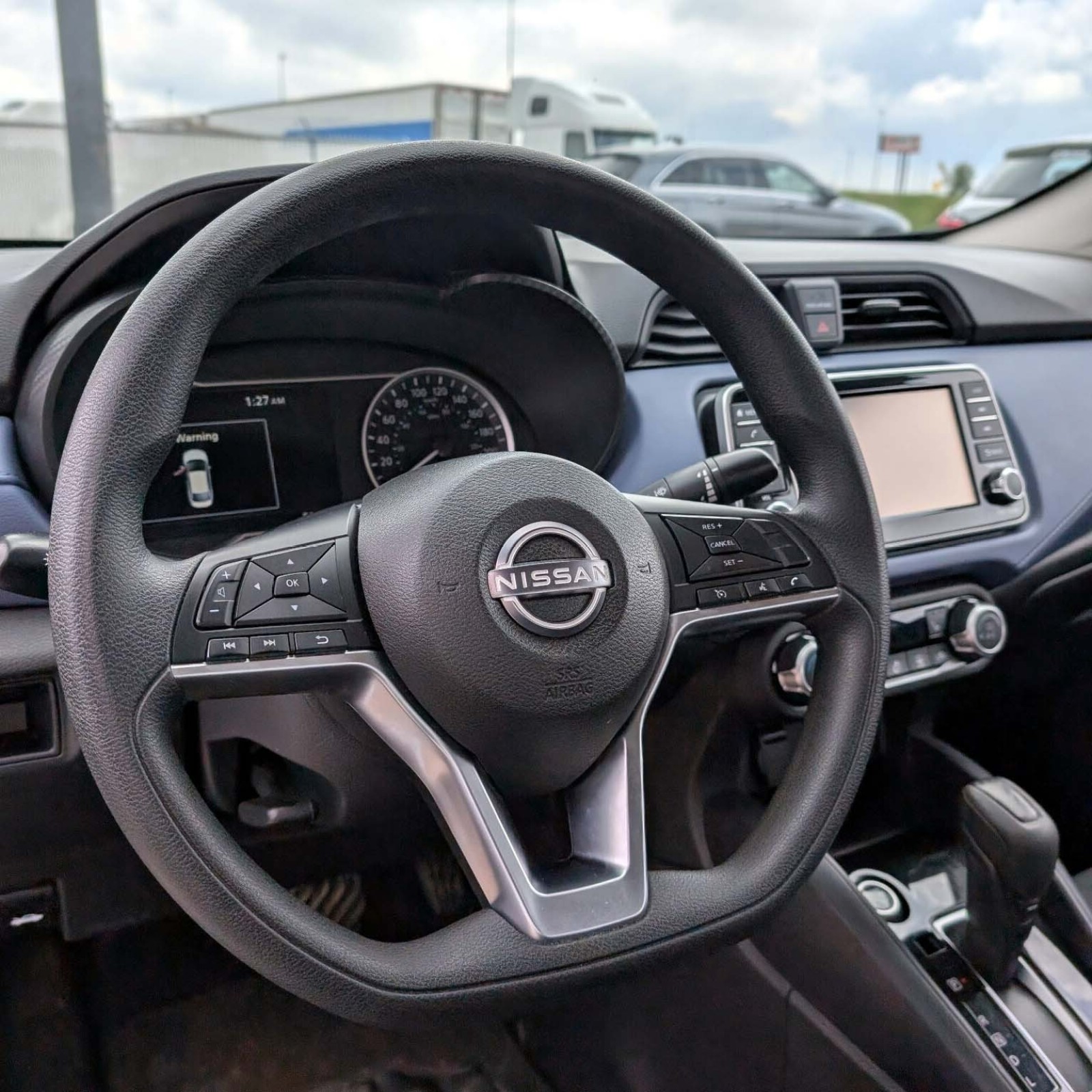 2024 Nissan Versa — photo 12