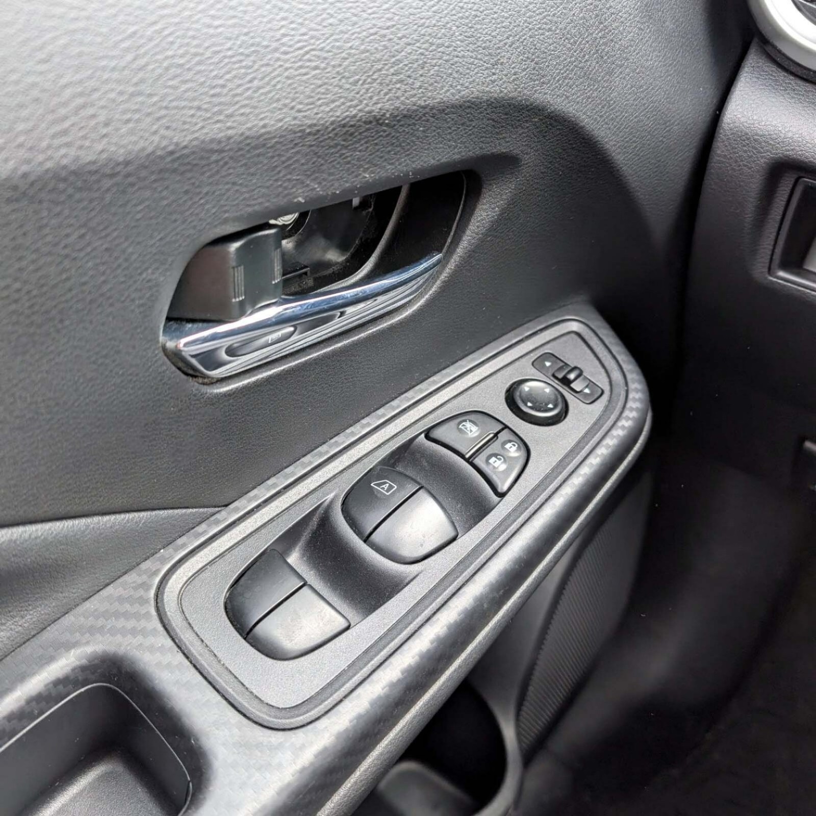 2024 Nissan Versa — photo 13