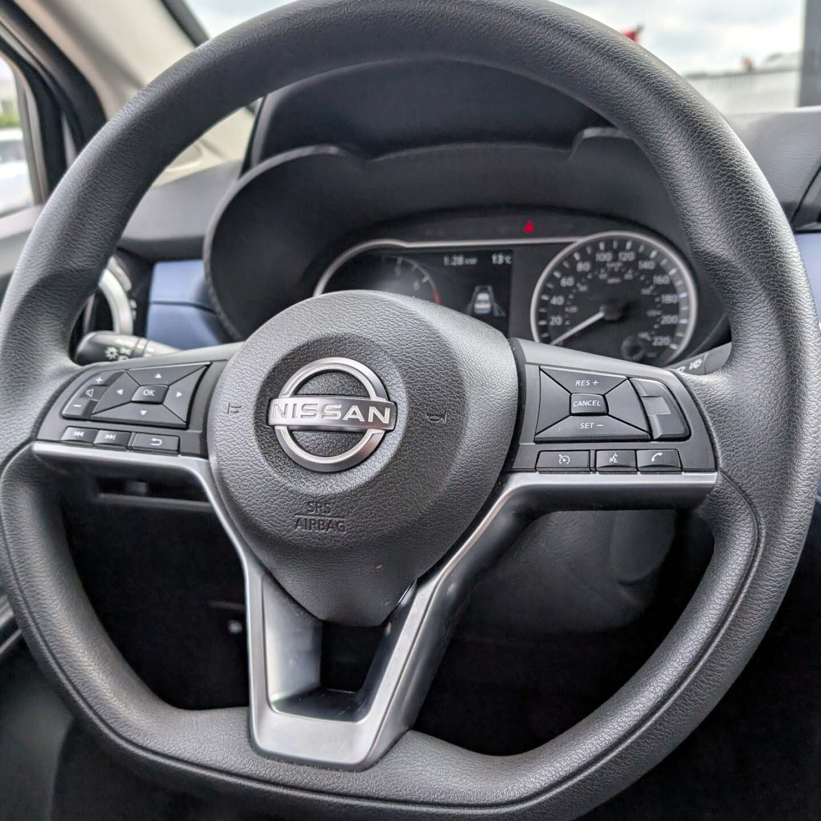 2024 Nissan Versa — photo 18