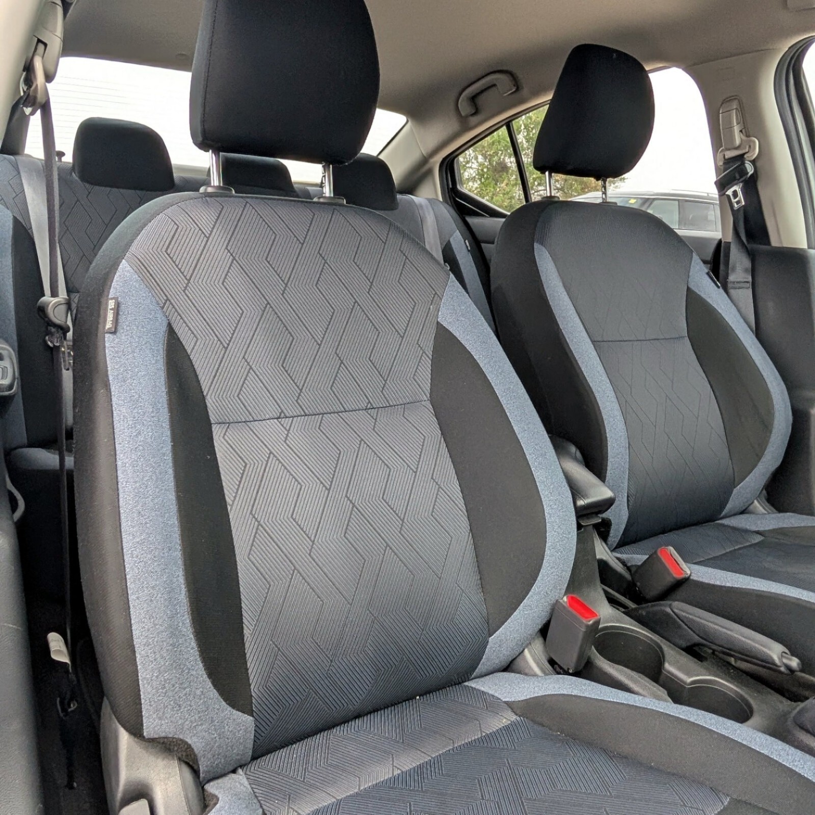 2024 Nissan Versa — photo 10