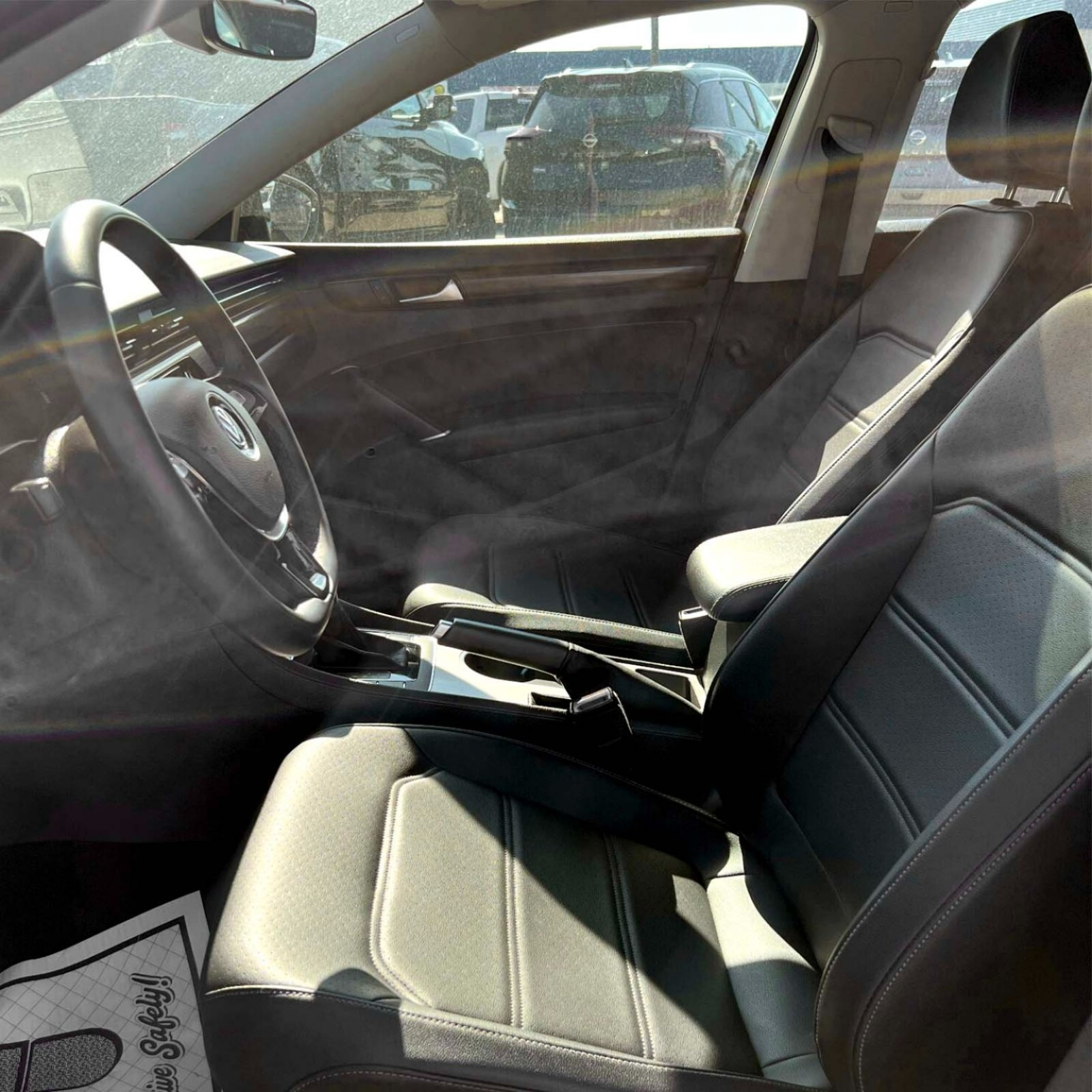 2022 Volkswagen Passat — photo 11
