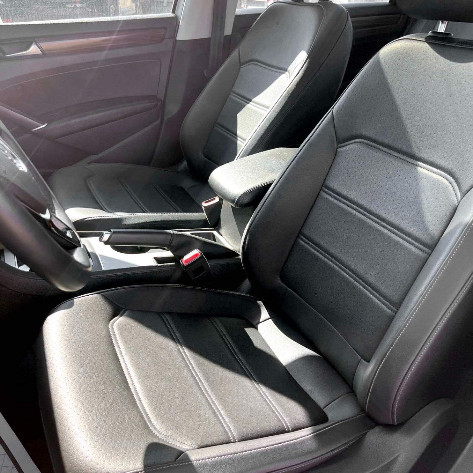 2022 Volkswagen Passat — photo 13