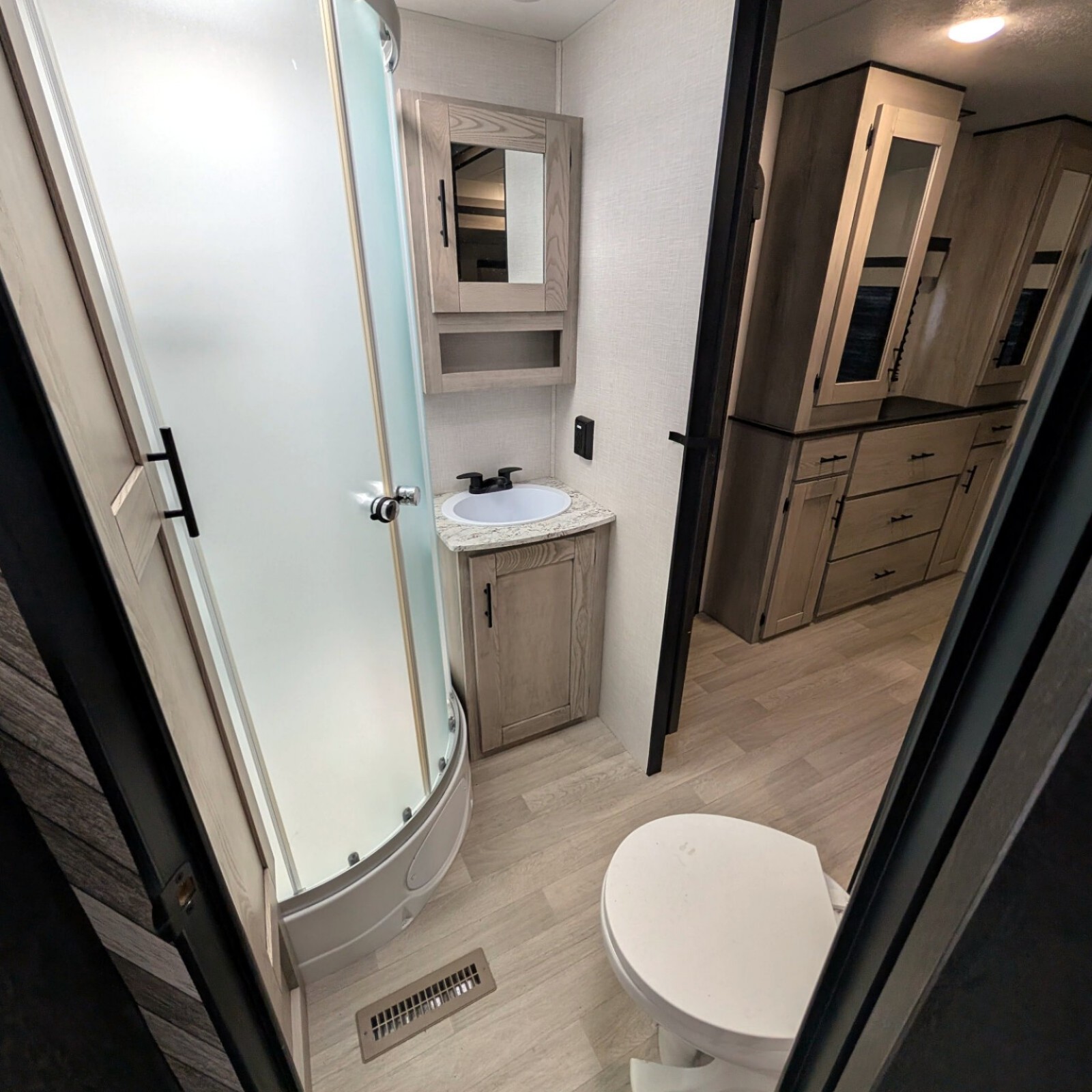 2023 KZ RV RV 272FK — photo 10