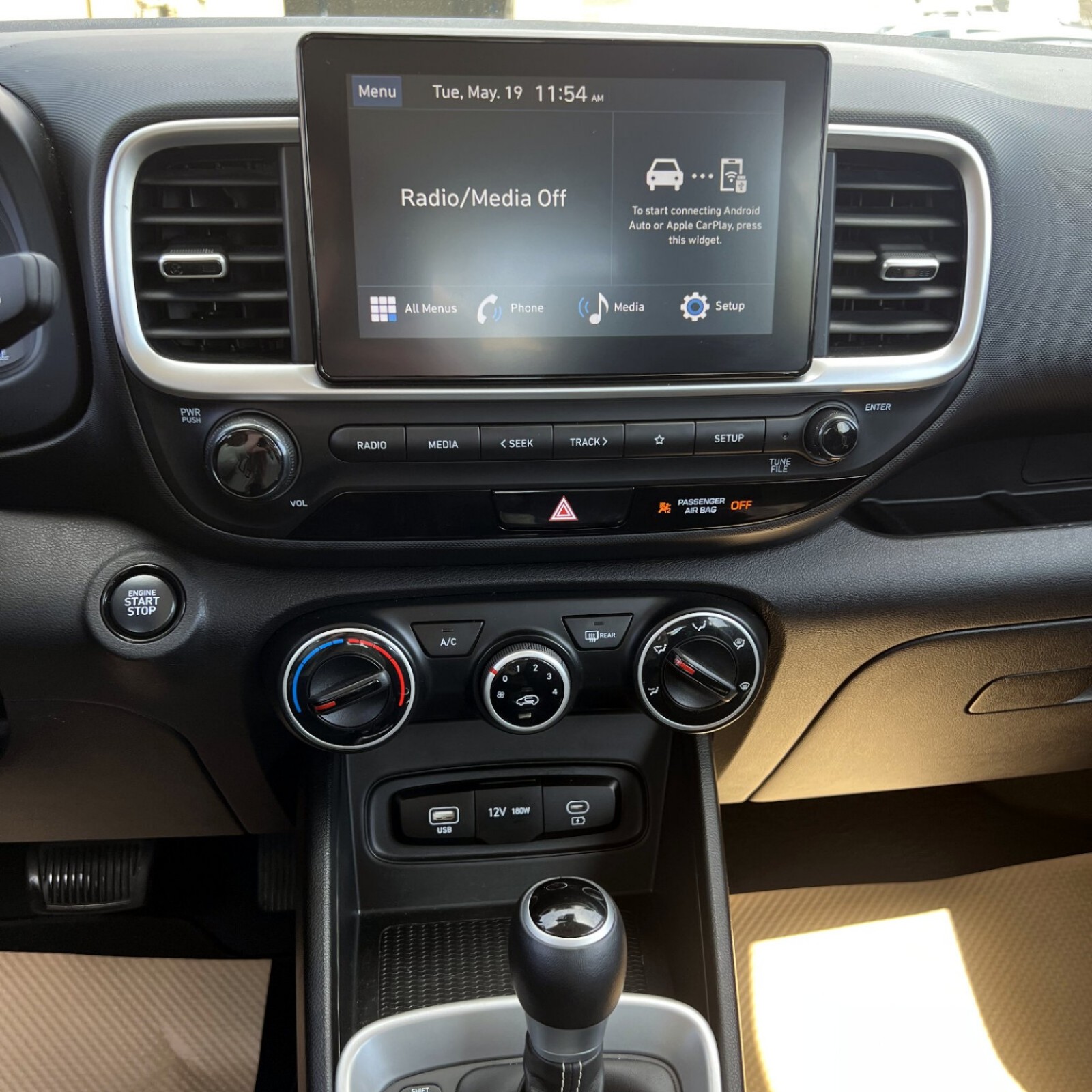 2025 Hyundai Venue — photo 13
