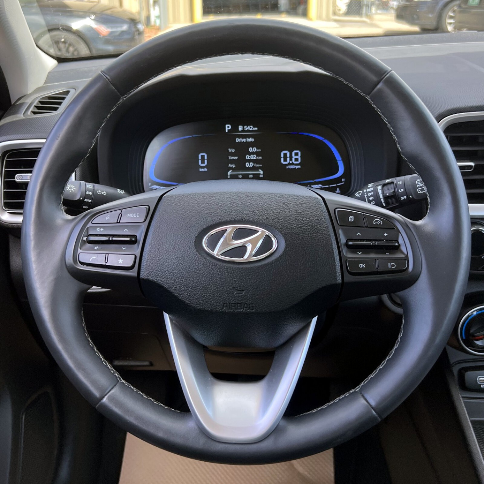 2025 Hyundai Venue — photo 10