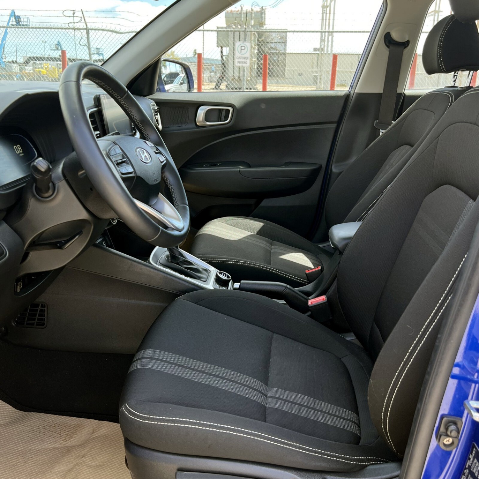 2025 Hyundai Venue — photo 14