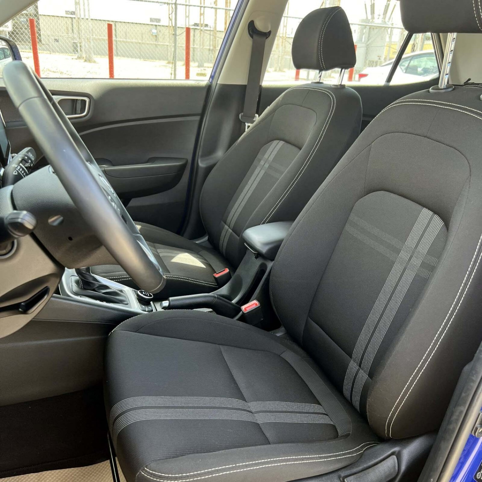 2025 Hyundai Venue — photo 16