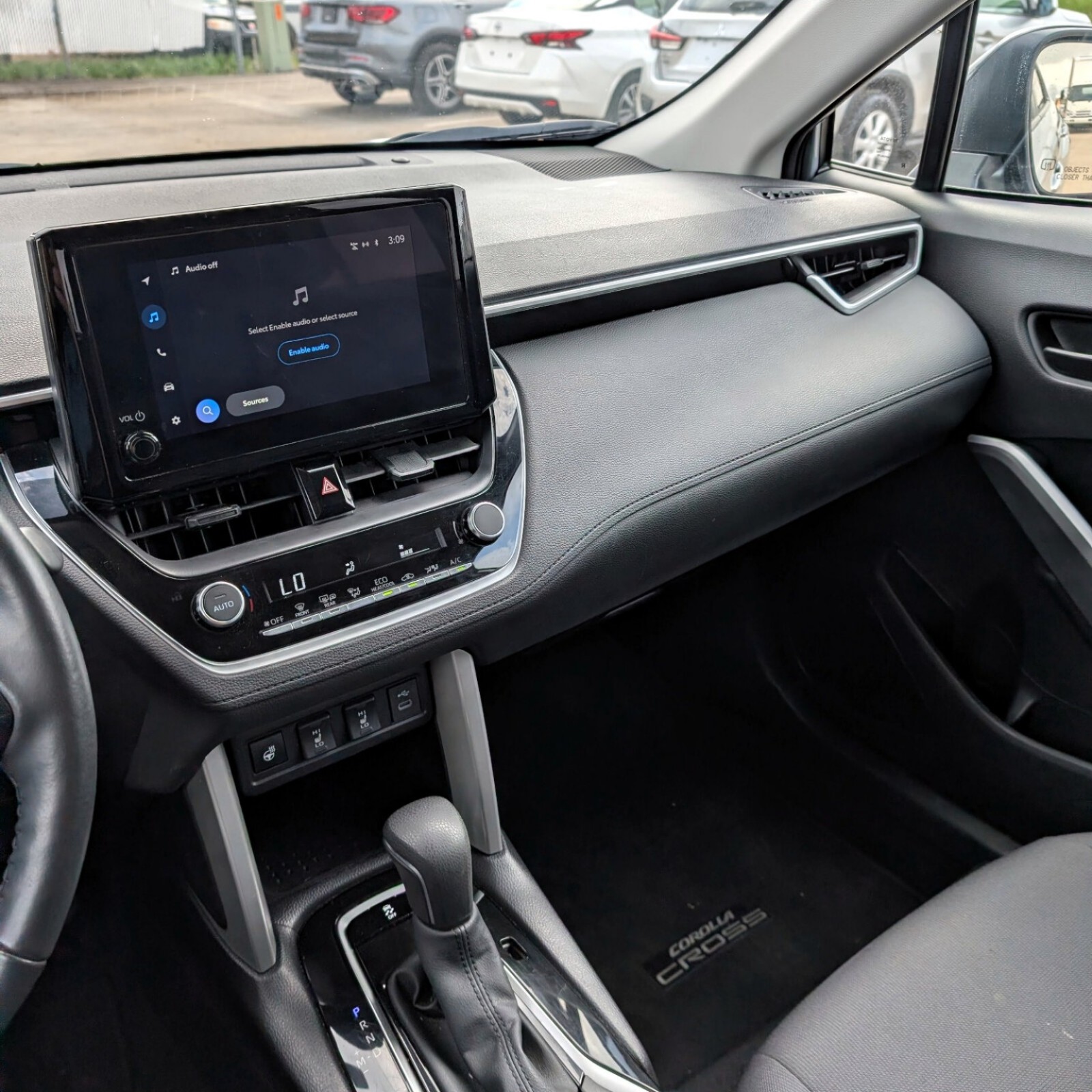 2025 Toyota Corolla Cross — photo 17