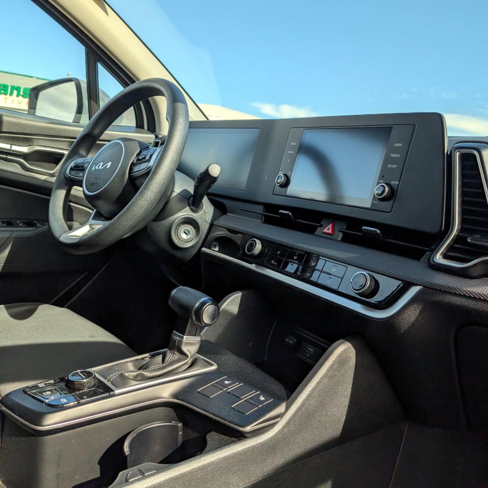 2025 Kia Sportage — photo 9