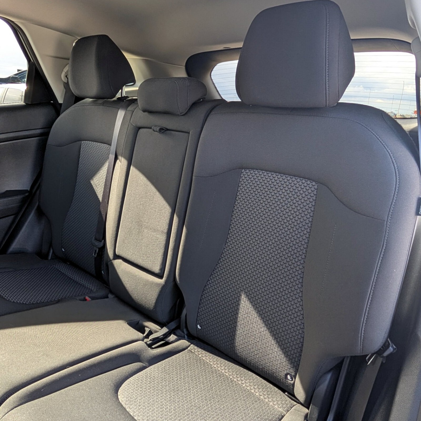2025 Kia Sportage — photo 13