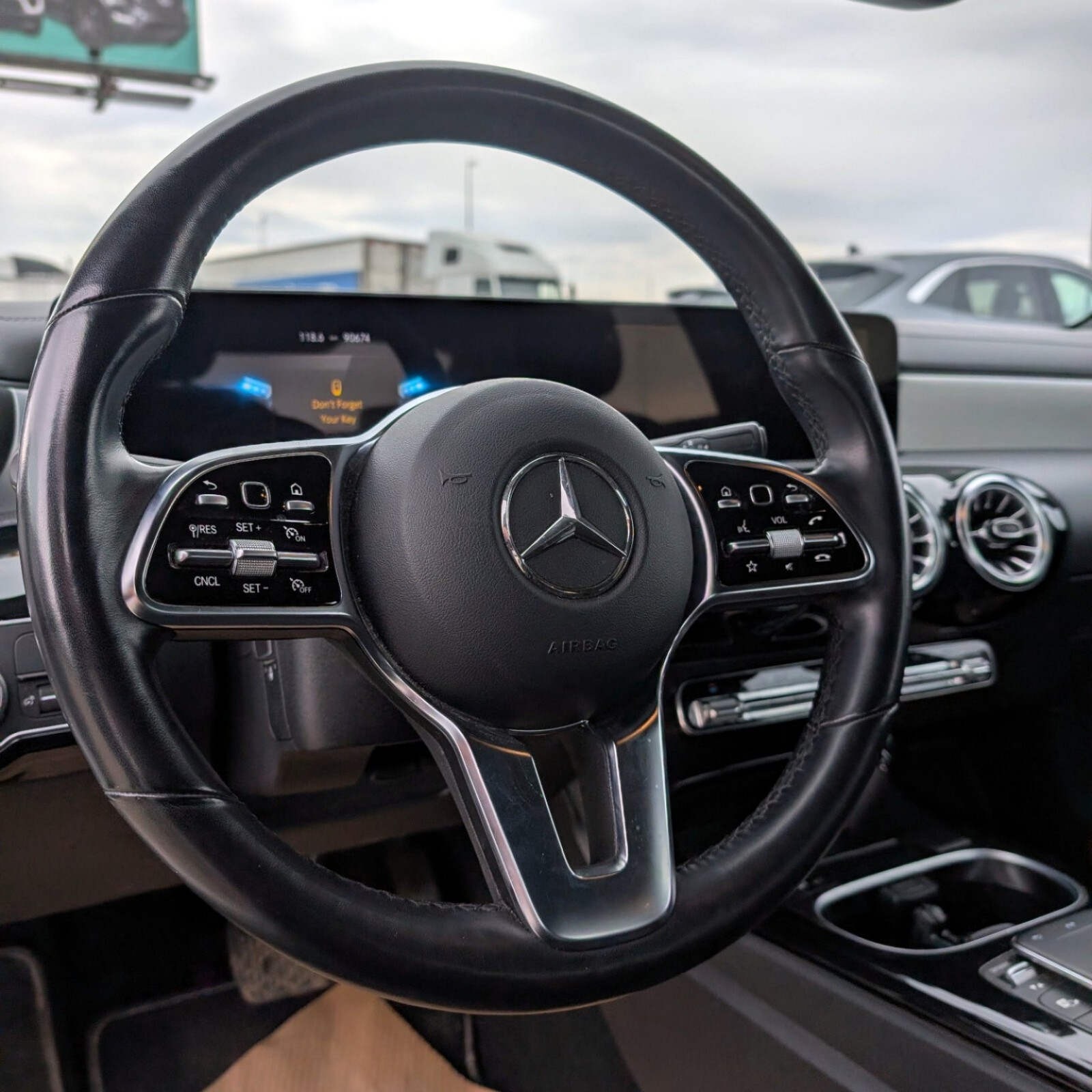 2023 Mercedes-Benz CLA — photo 13