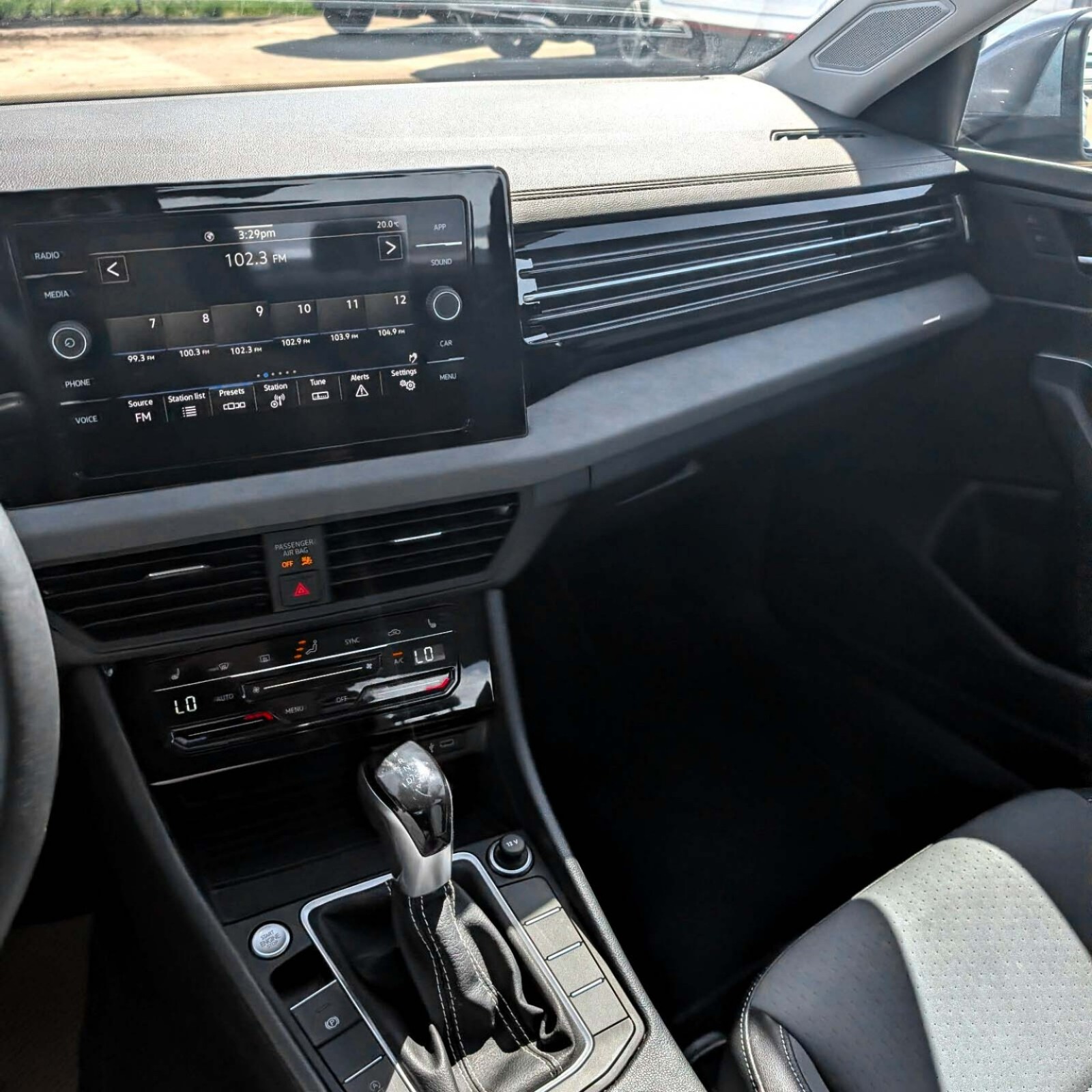 2025 Volkswagen Jetta — photo 17