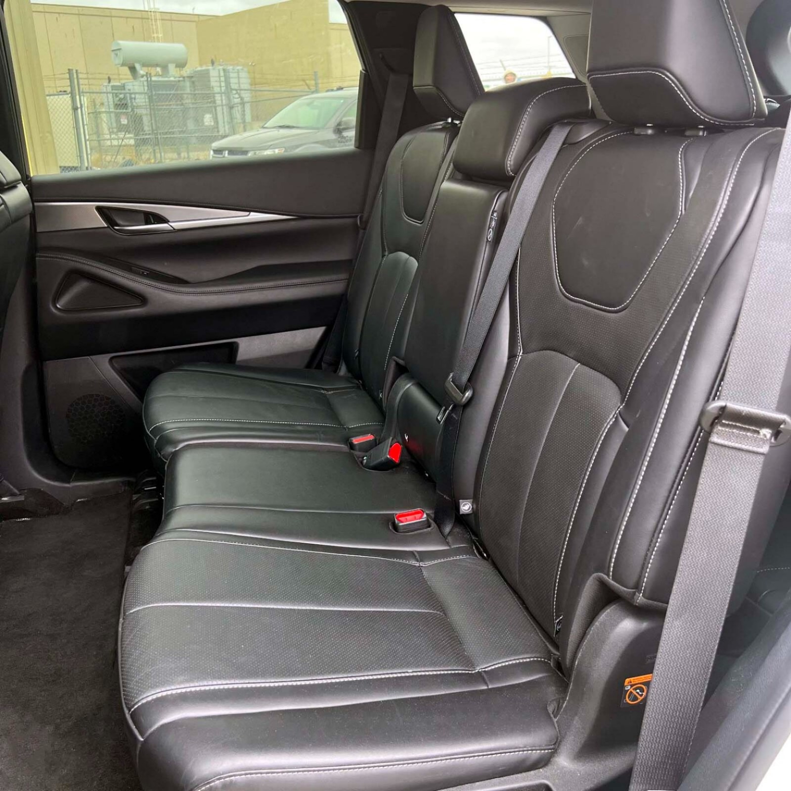 2025 INFINITI QX60 — photo 15