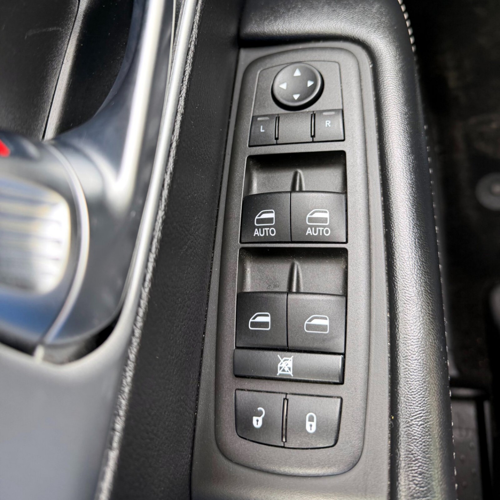 2022 Chrysler Pacifica — photo 10
