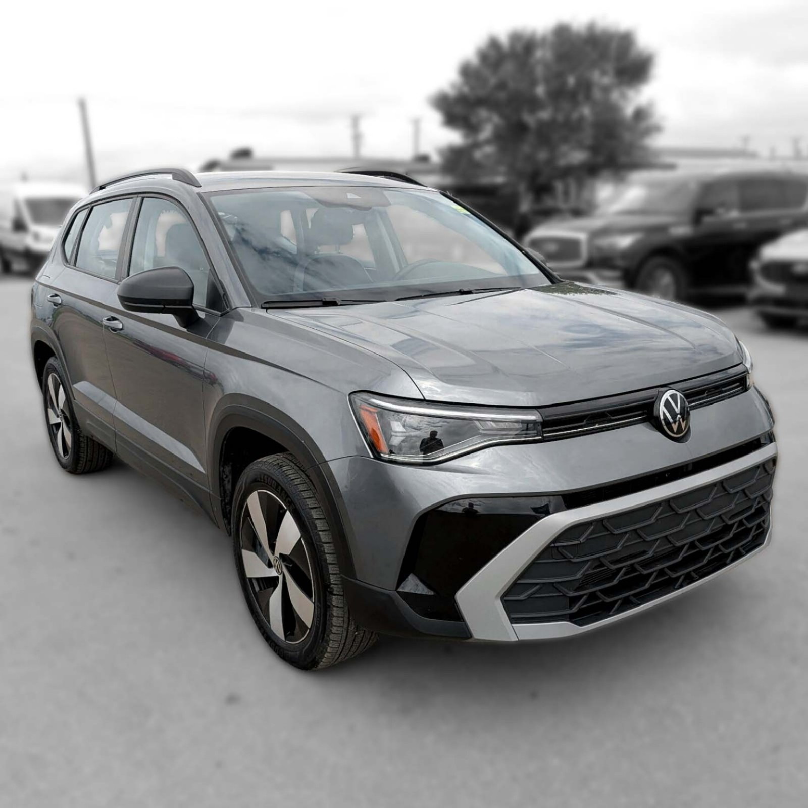 2025 Volkswagen Taos — photo 2