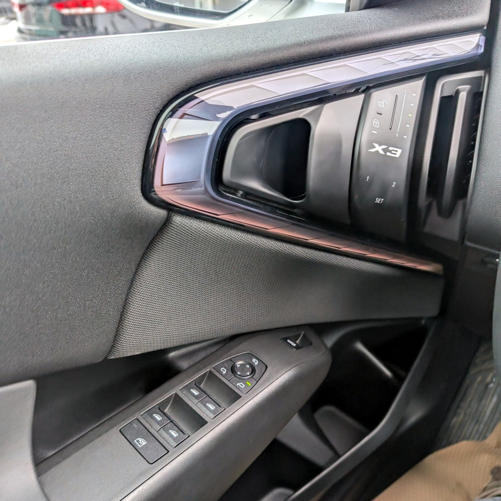 2025 BMW X3 — photo 8