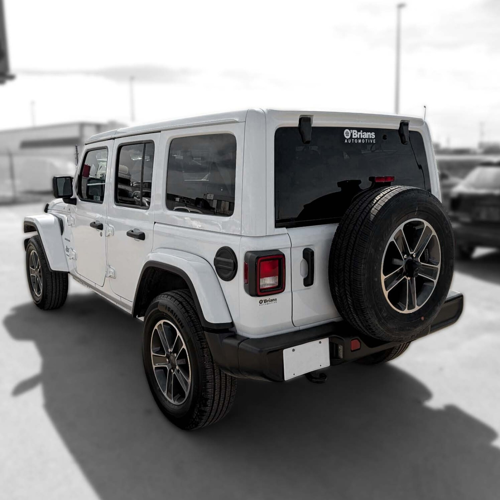 2023 Jeep Wrangler — photo 6
