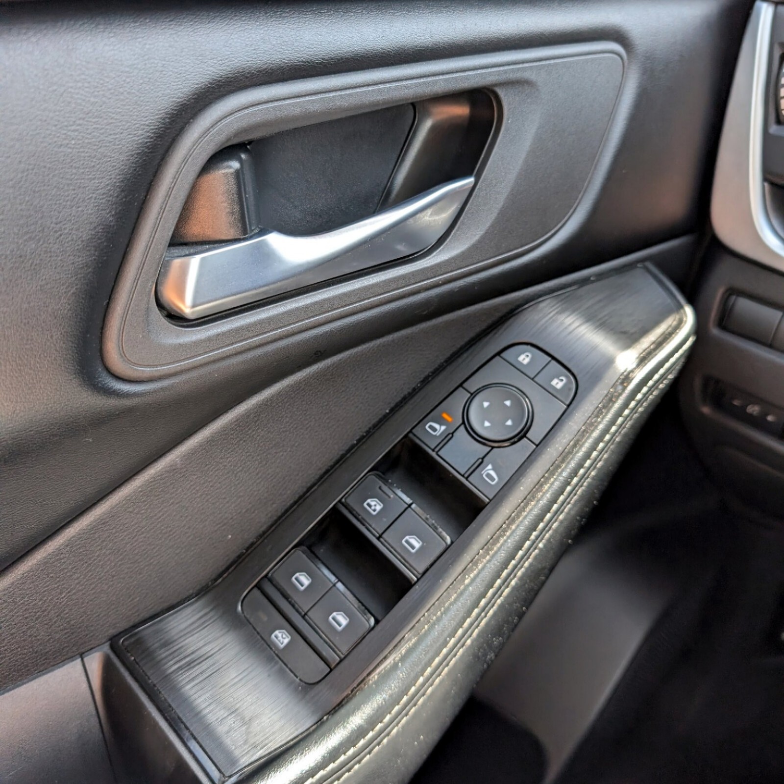 2025 Nissan Rogue — photo 21