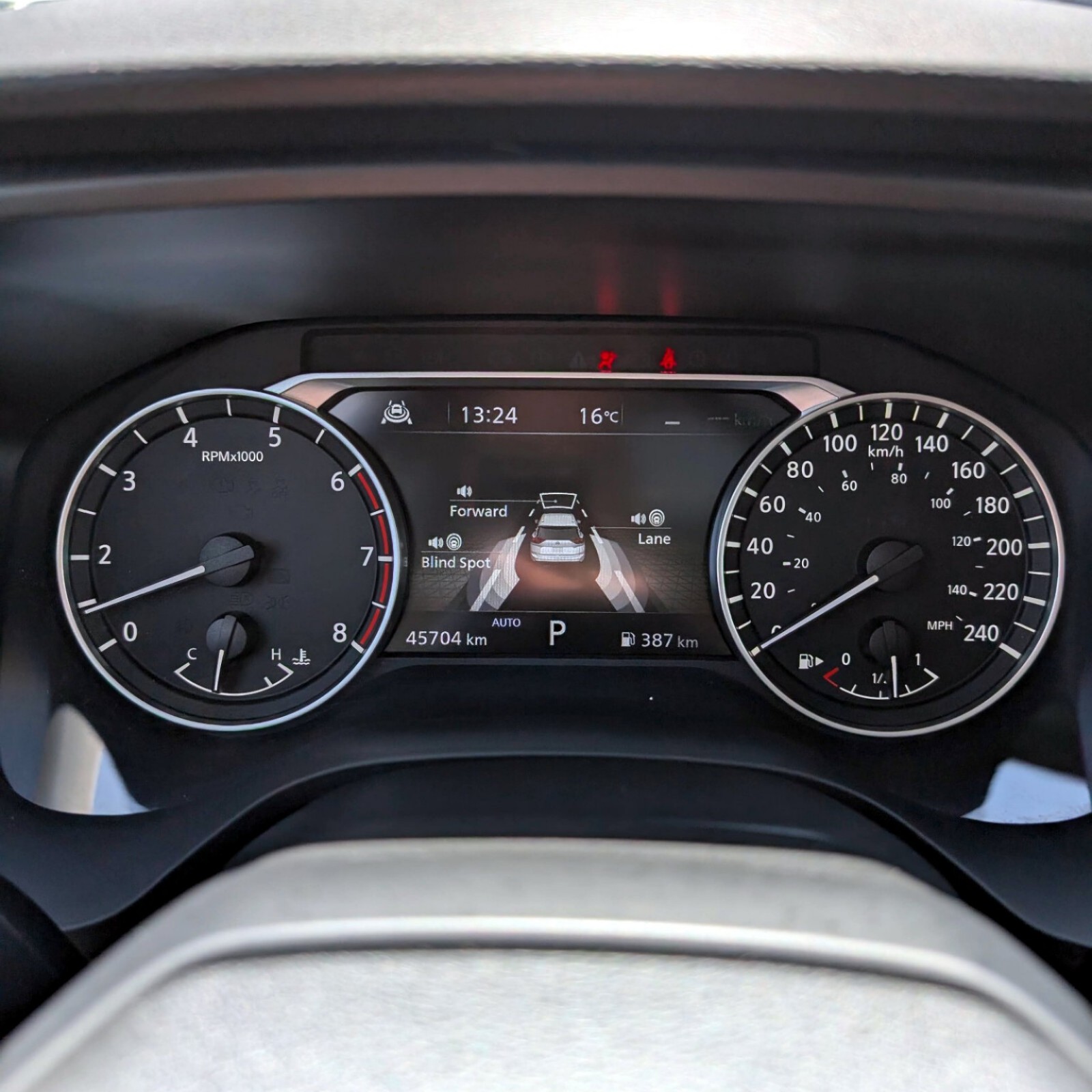 2025 Nissan Rogue — photo 15
