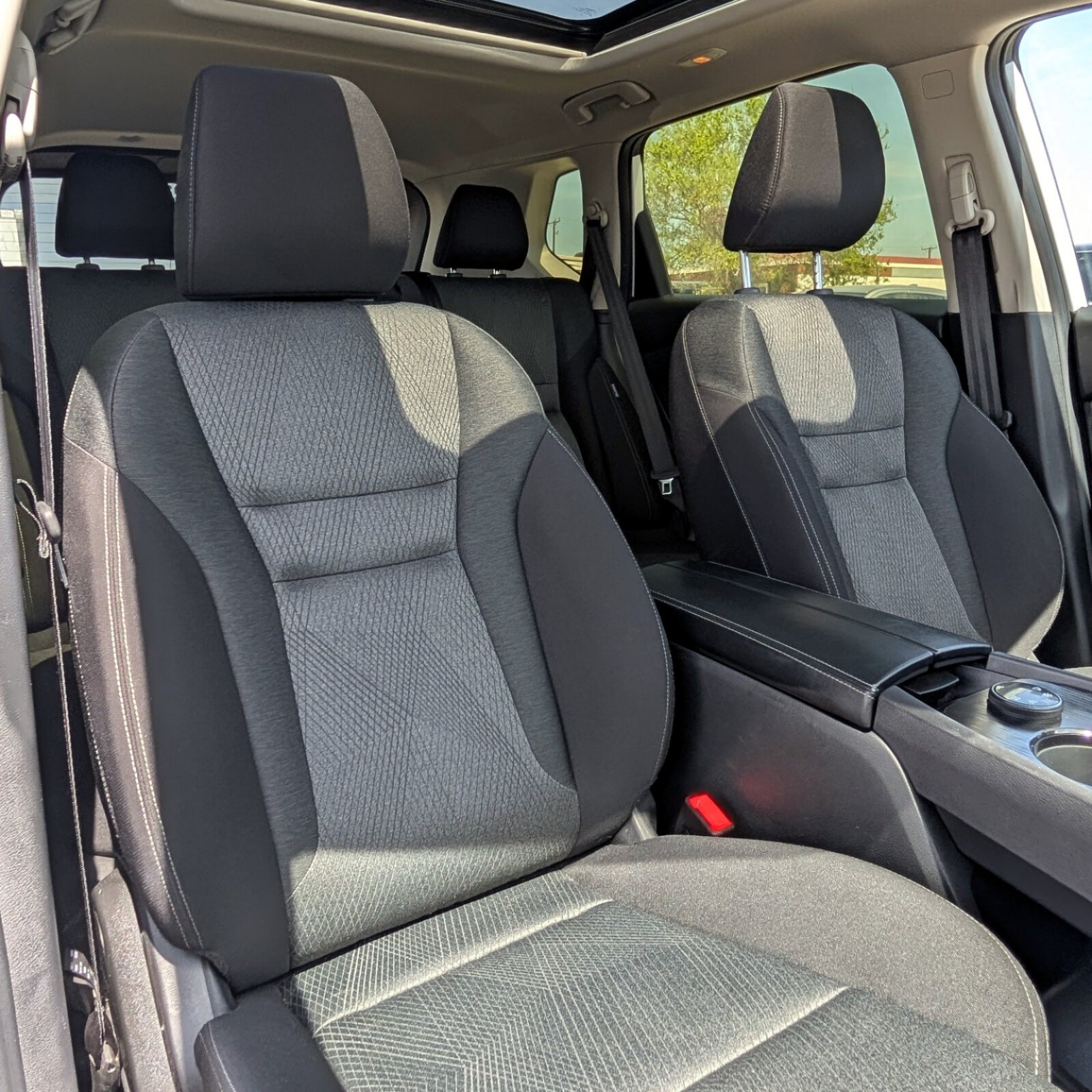 2025 Nissan Rogue — photo 11