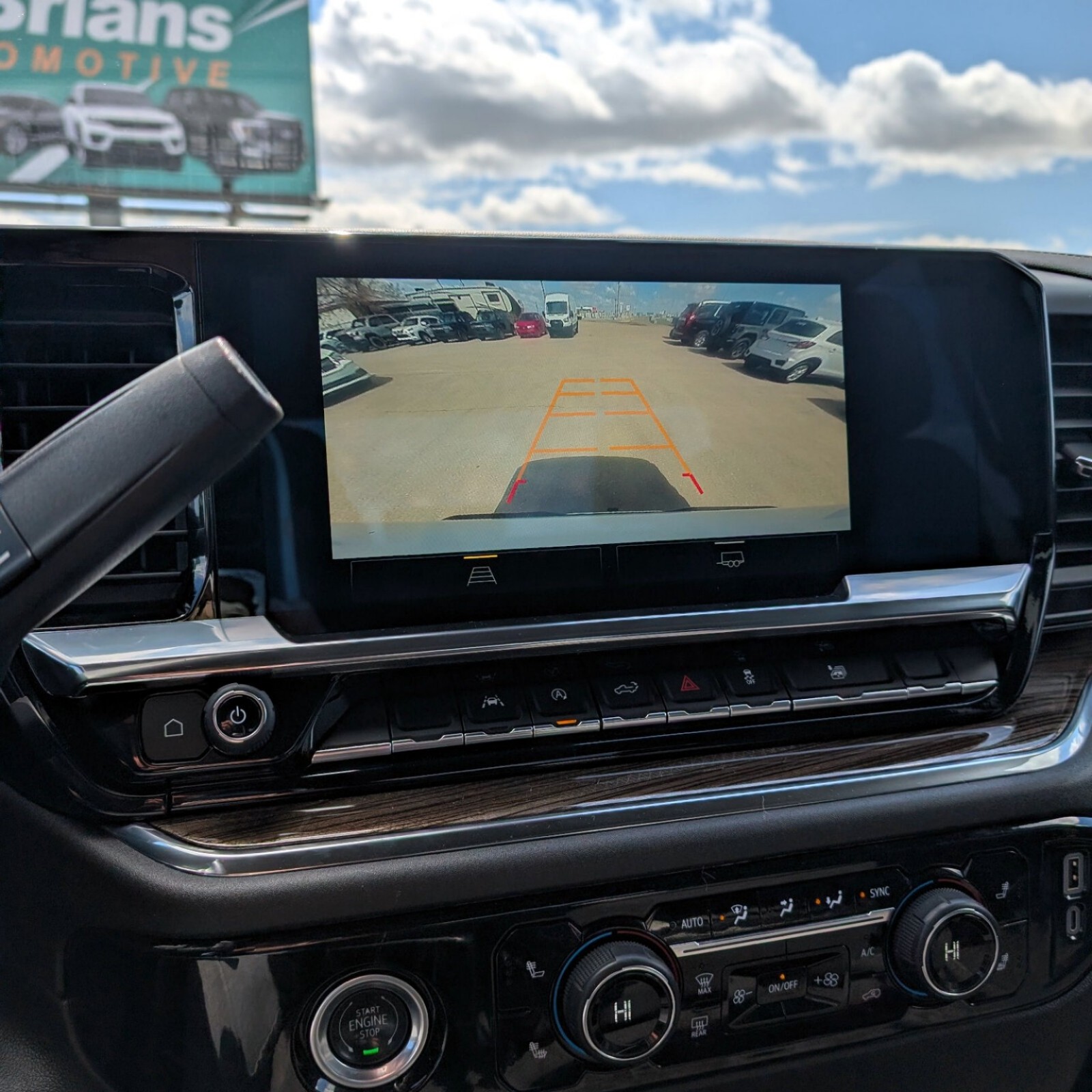 2024 Chevrolet Silverado 1500 — photo 17