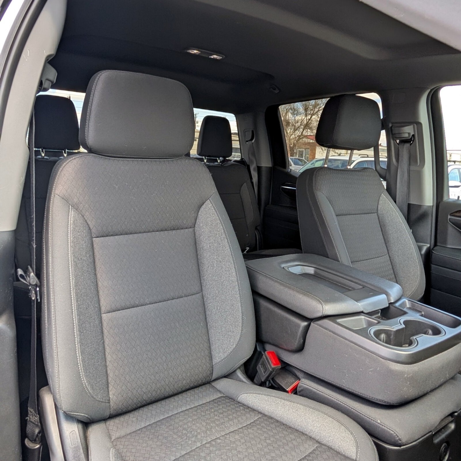 2024 Chevrolet Silverado 1500 — photo 12