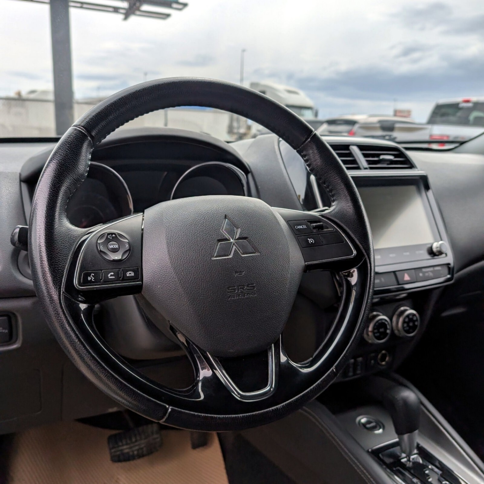 2021 Mitsubishi RVR — photo 12