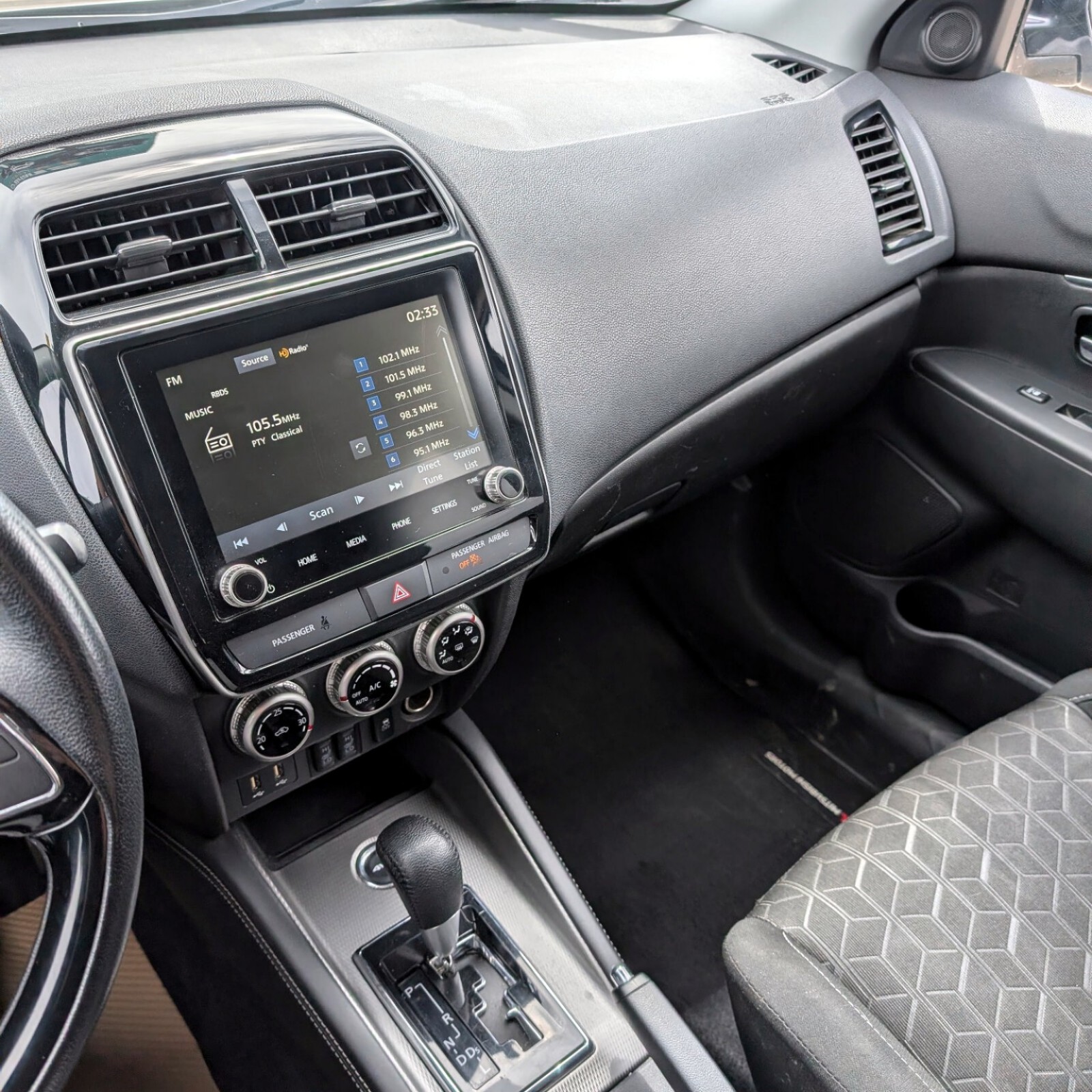 2021 Mitsubishi RVR — photo 16