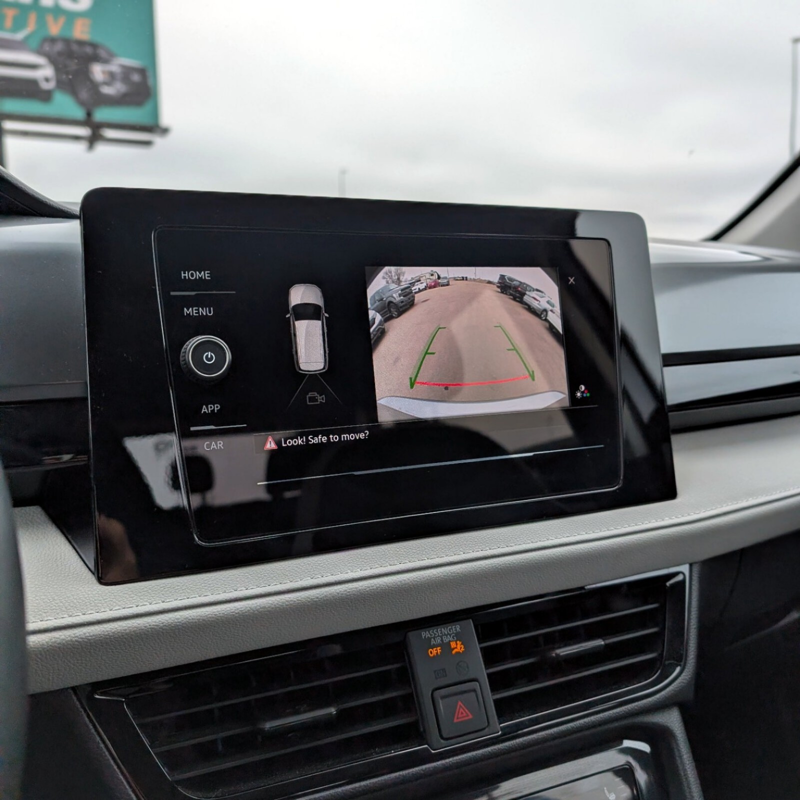 2025 Volkswagen Taos — photo 16