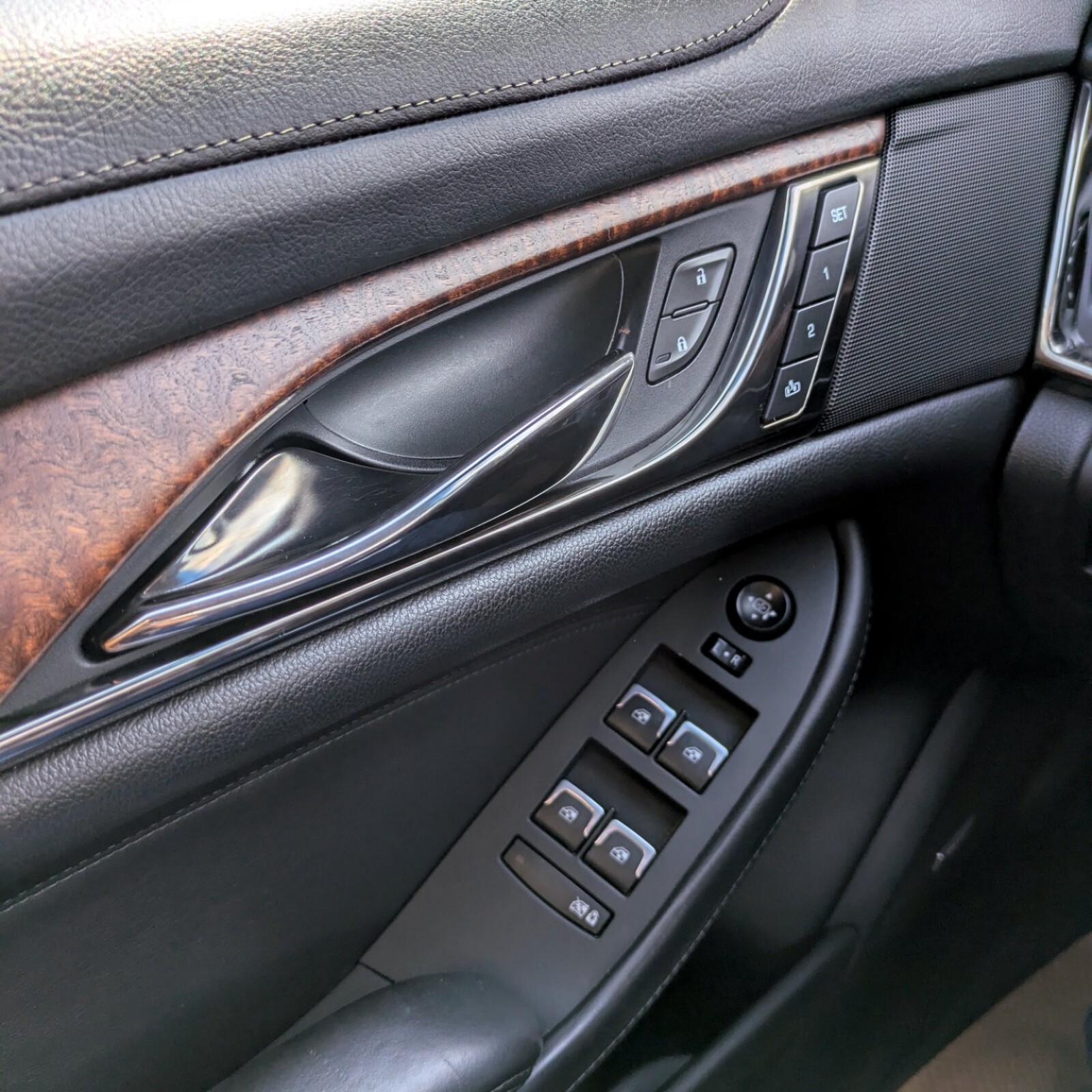 2018 Cadillac CTS Sedan — photo 14