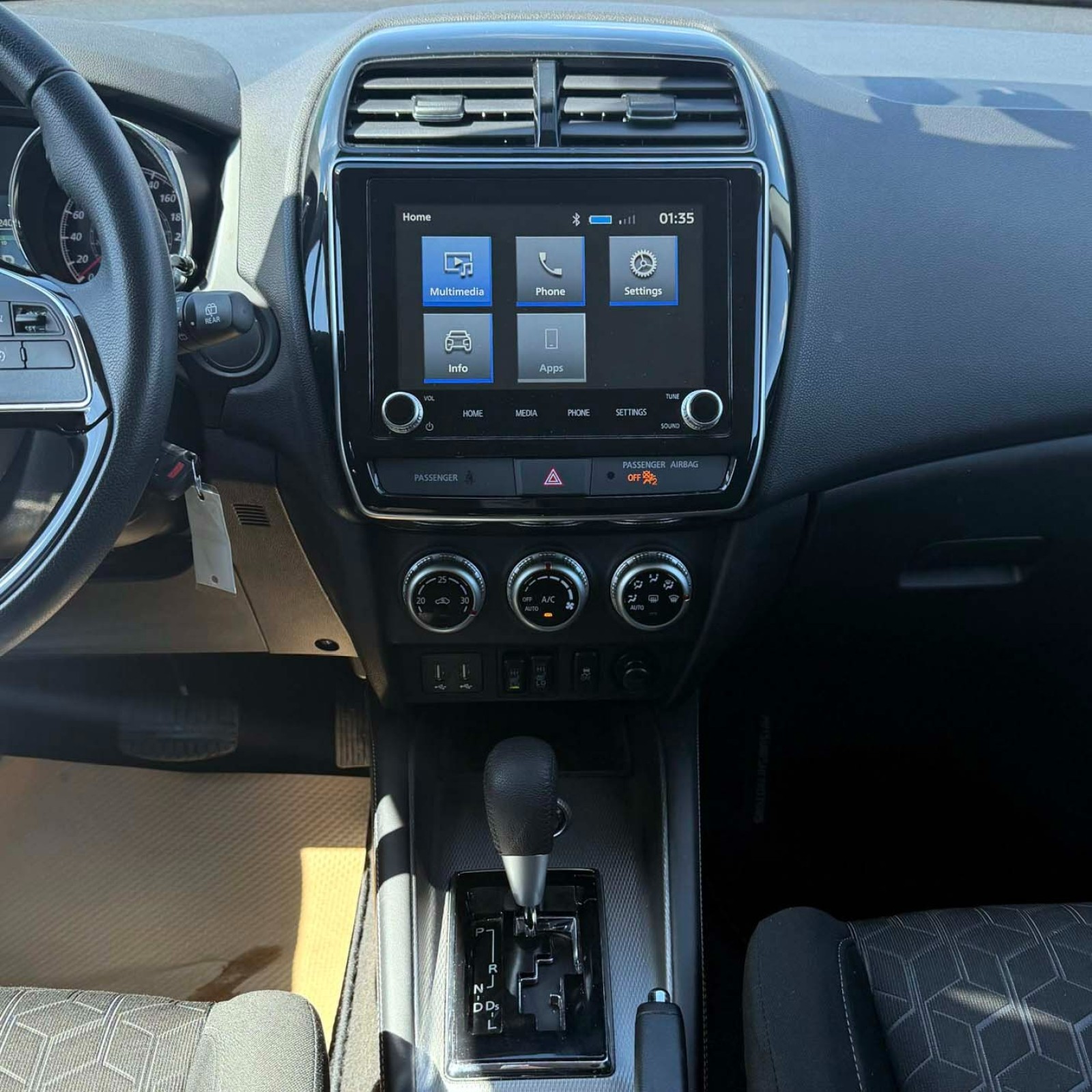 2024 Mitsubishi RVR — photo 15