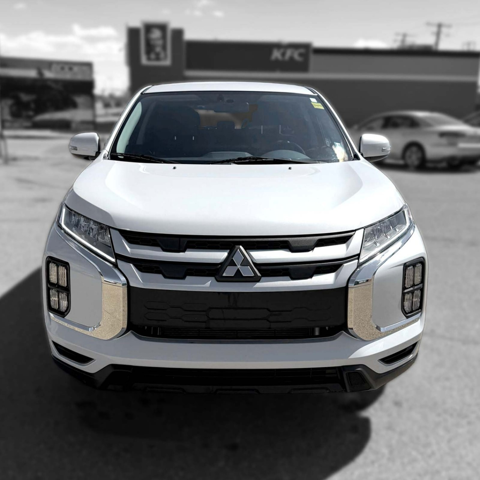 2024 Mitsubishi RVR — photo 3