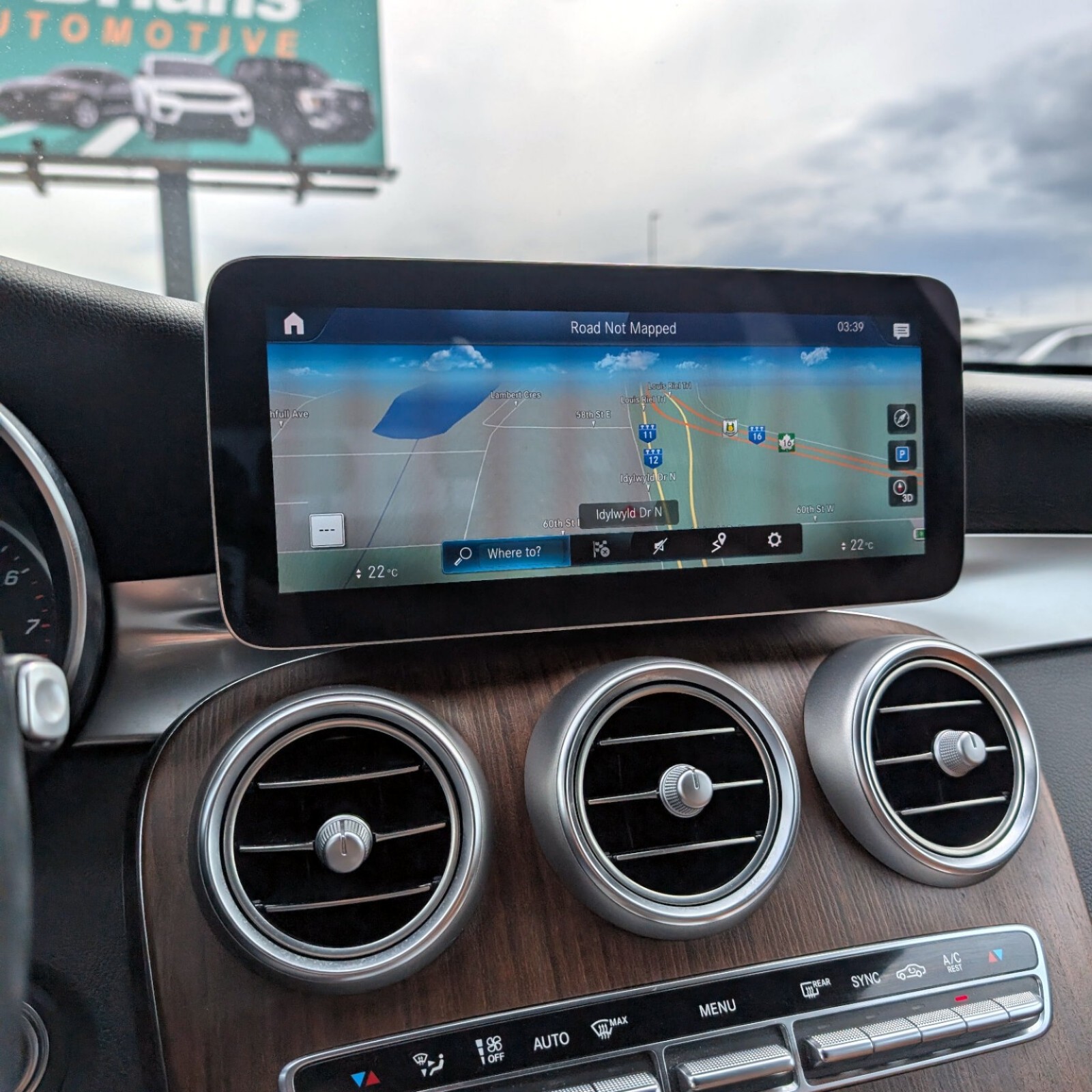 2022 Mercedes-Benz GLC — photo 18