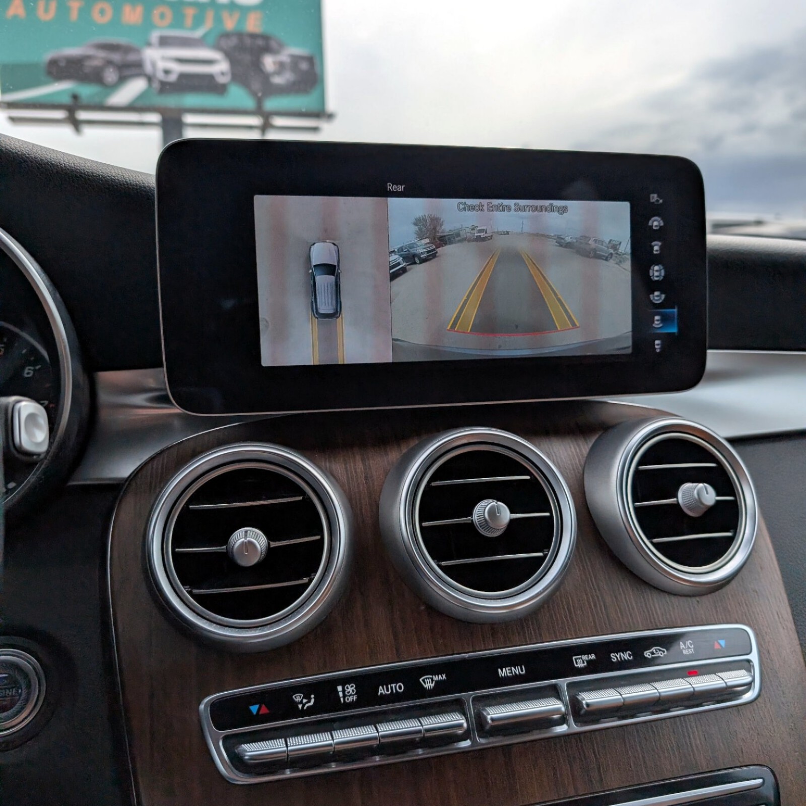2022 Mercedes-Benz GLC — photo 16
