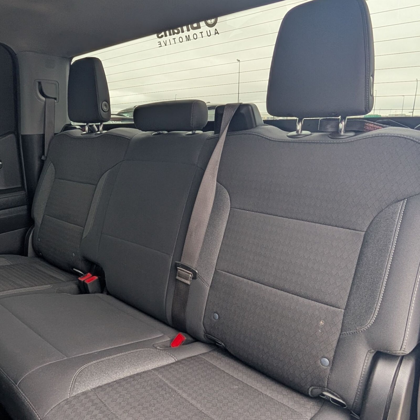 2025 Chevrolet Silverado 1500 — photo 13