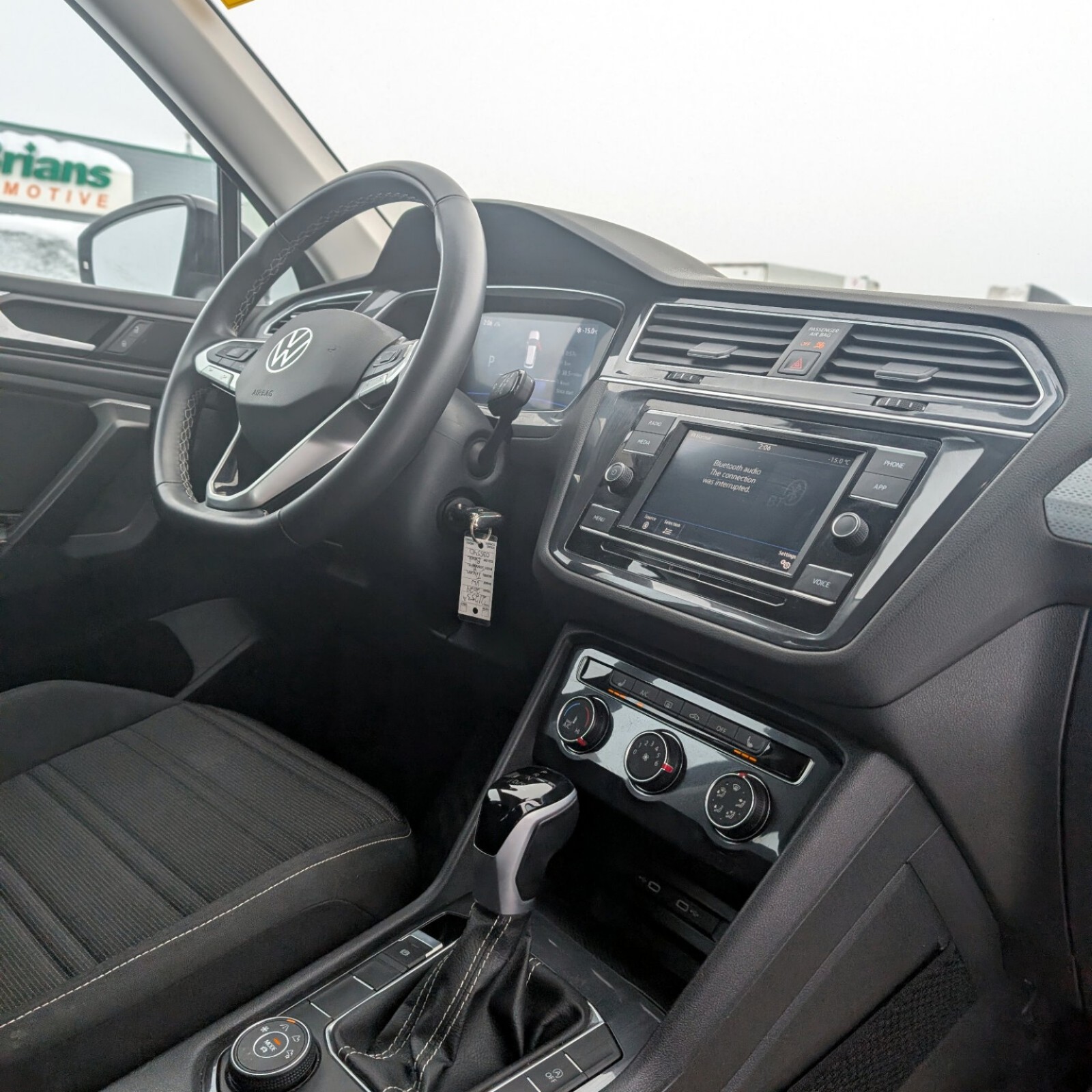 2024 Volkswagen Tiguan — photo 9