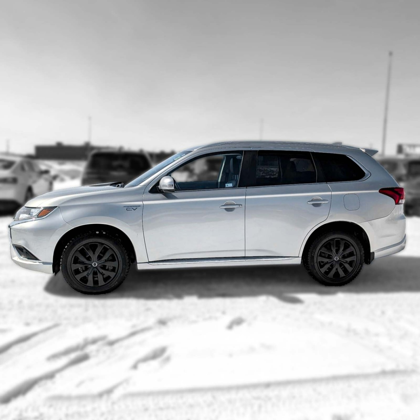 2020 Mitsubishi Outlander PHEV — photo 5