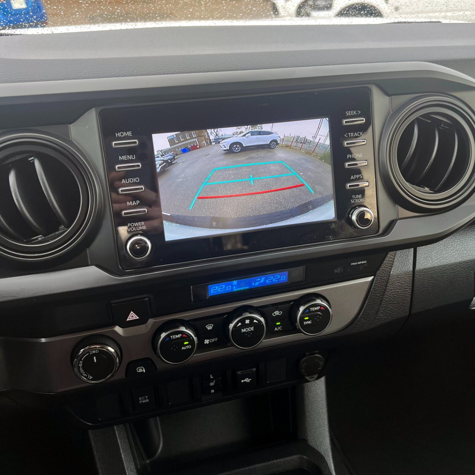 2023 Toyota Tacoma — photo 12