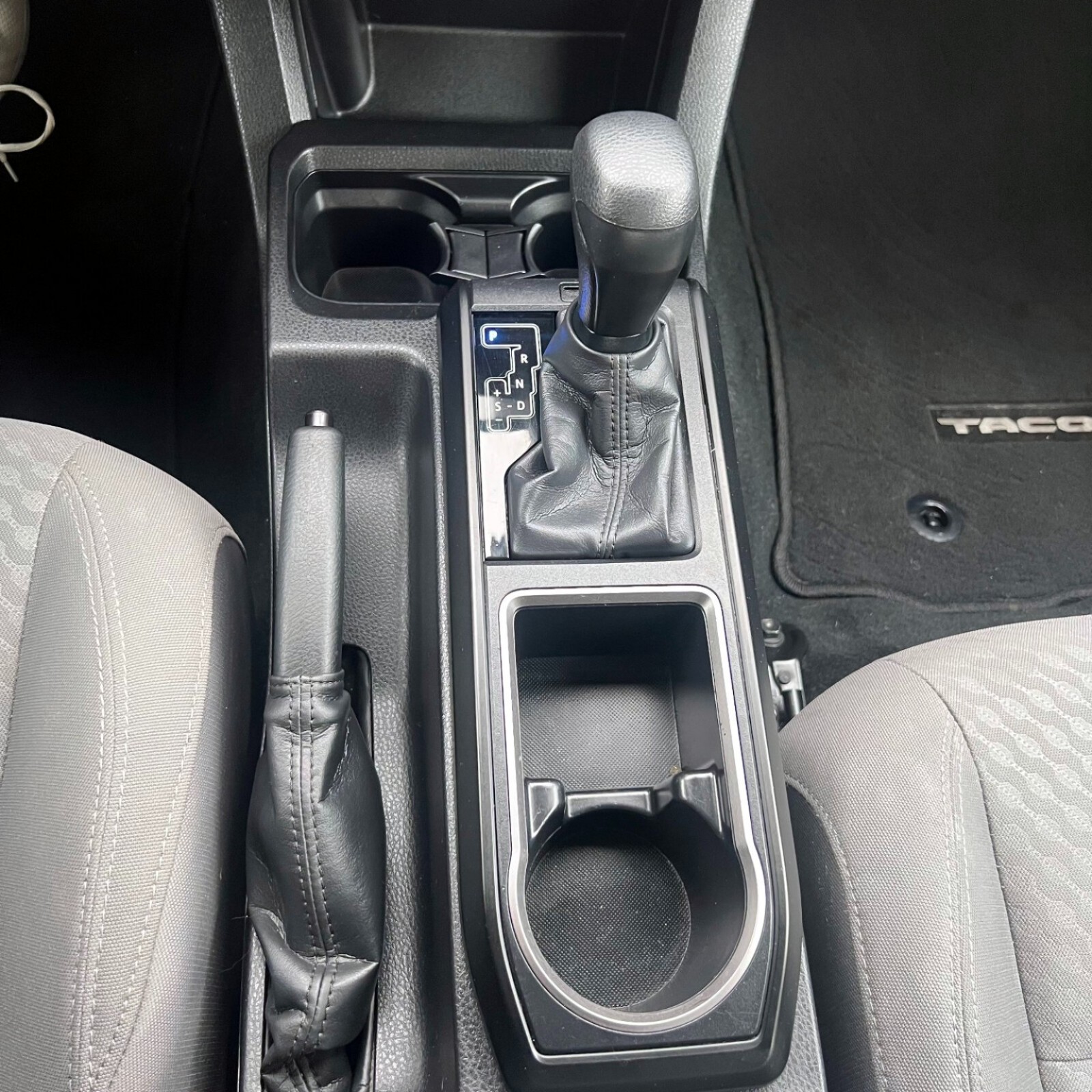2023 Toyota Tacoma — photo 13