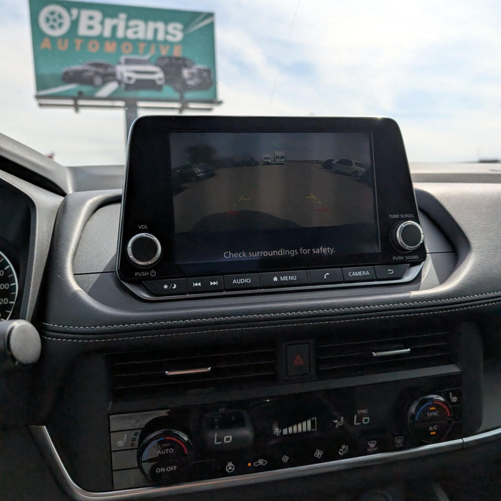 2025 Nissan Rogue — photo 13