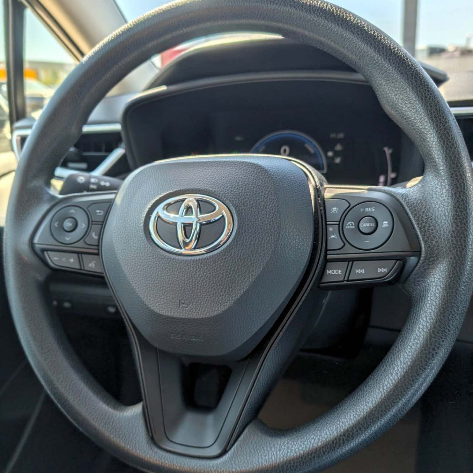 2025 Toyota Corolla — photo 15