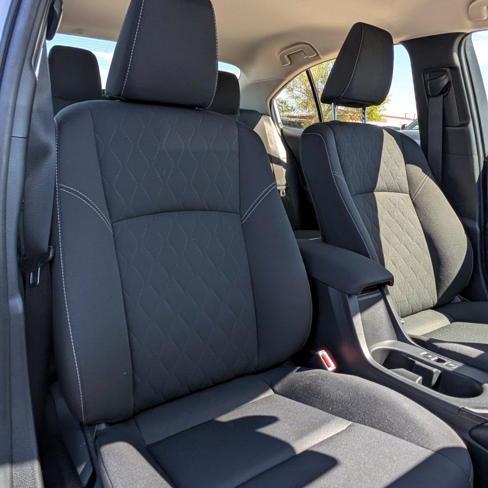 2025 Toyota Corolla — photo 12