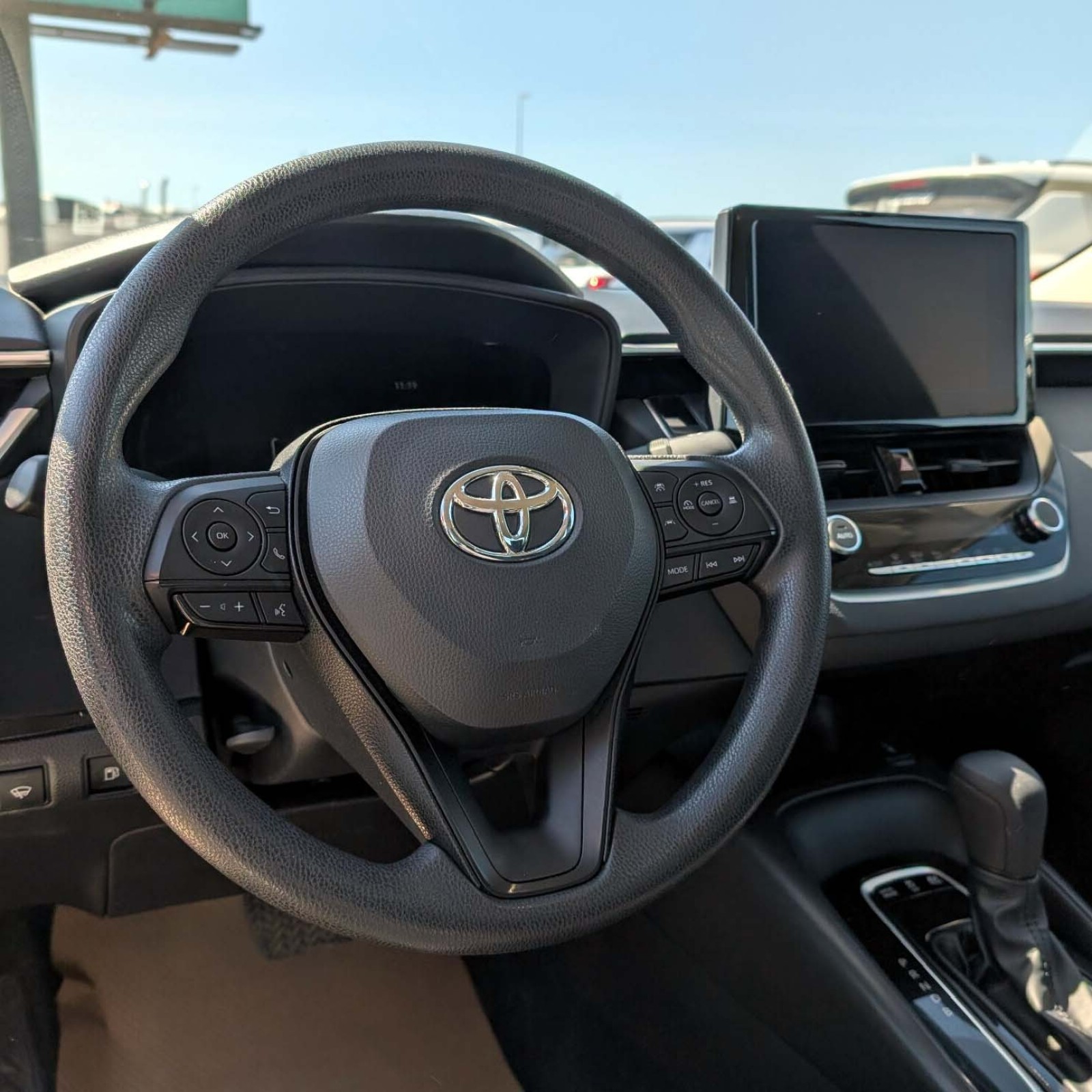 2025 Toyota Corolla — photo 14