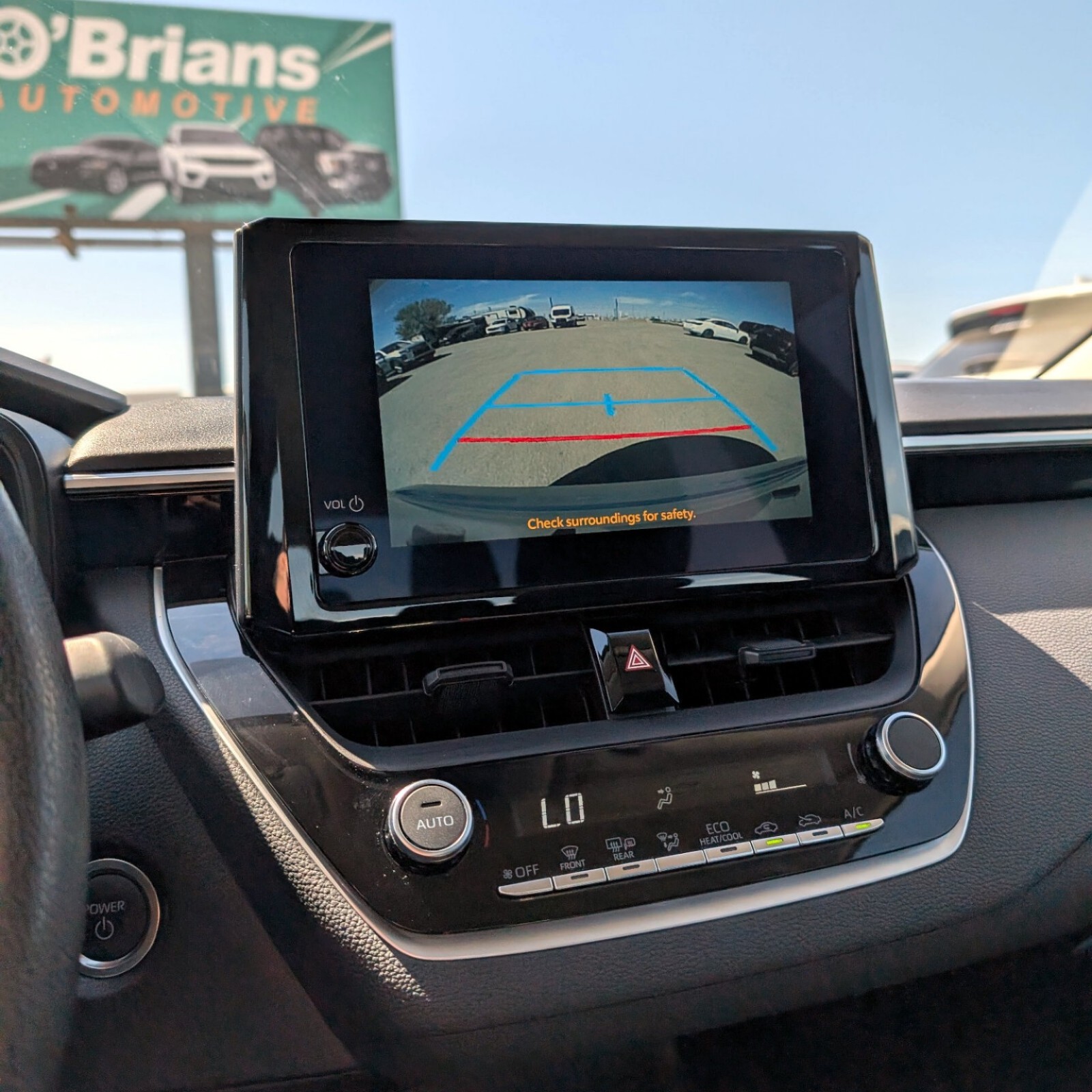 2025 Toyota Corolla — photo 17