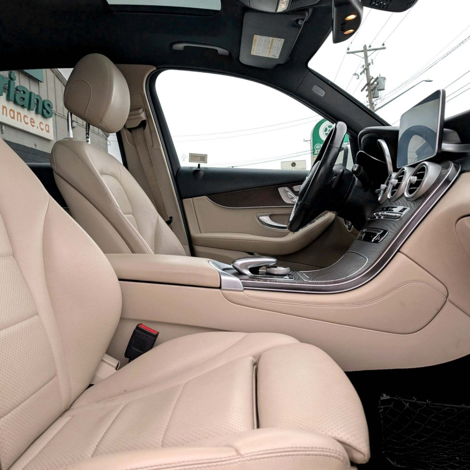 2019 Mercedes-Benz GLC — photo 9