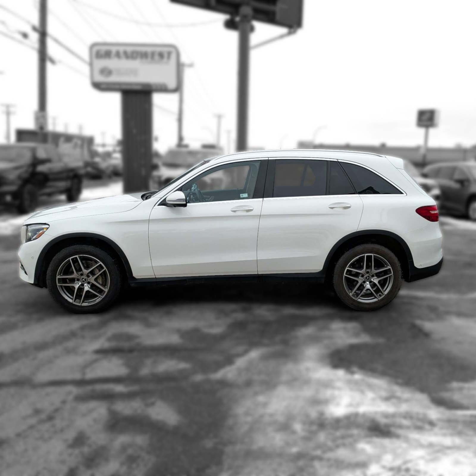 2019 Mercedes-Benz GLC — photo 5